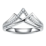 Bríd – Moissanite Crossover Ring