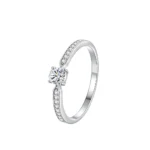 Ruona Moissanite Solitaire Ring