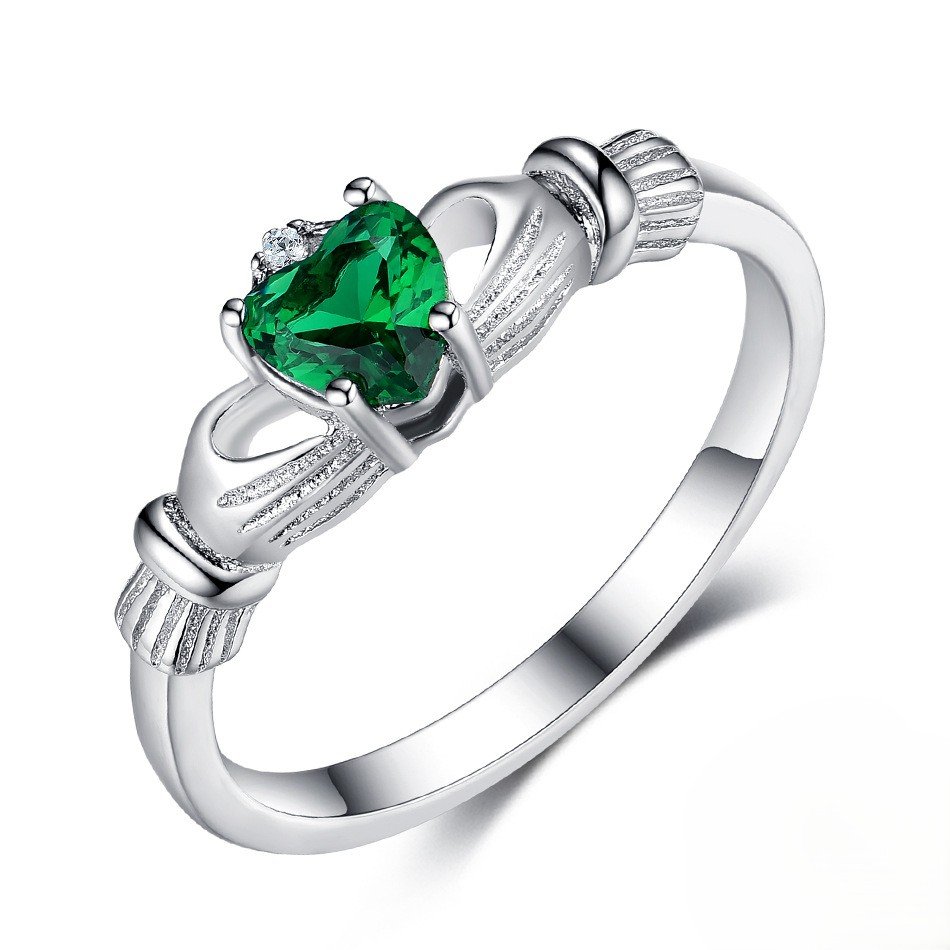 Róisín – Claddagh Crown Heart Ring