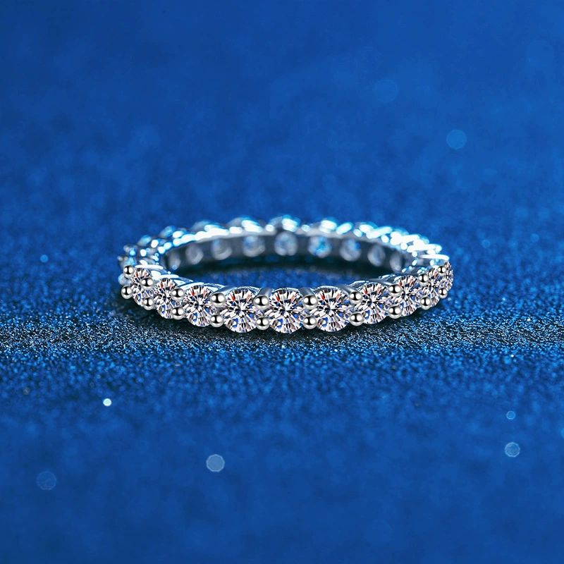 Elegant 925 Silver Moissanite Ring - Image 4