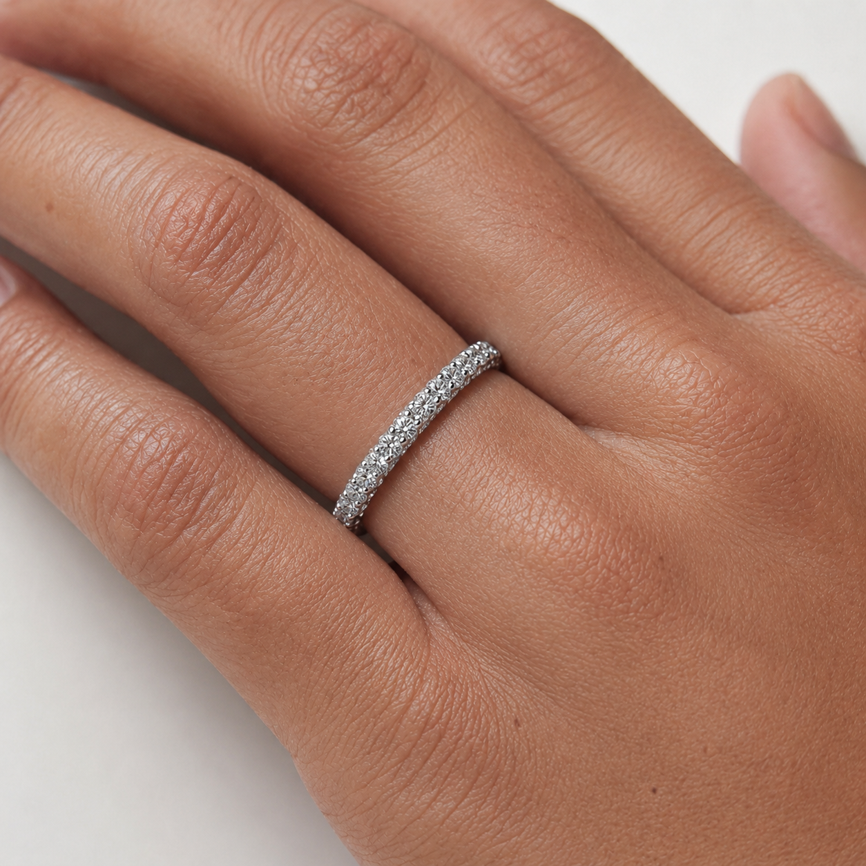 Elegant 925 Silver Moissanite Ring - Image 2